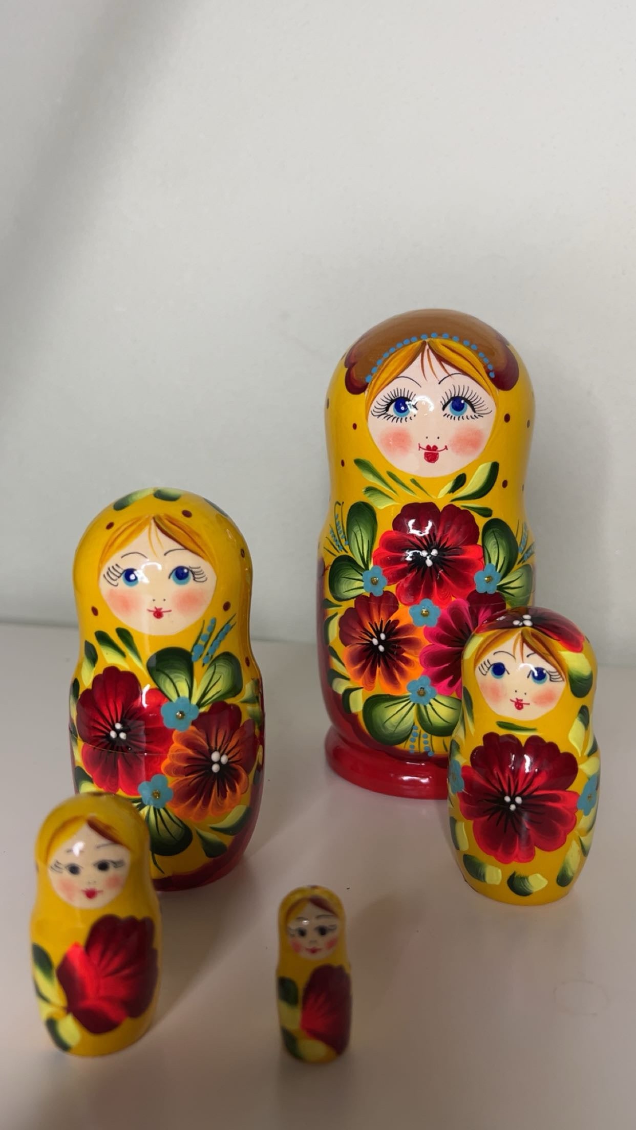 Kunstvolle "Matrjoschka" – Symbol russischer Kultur & Familie